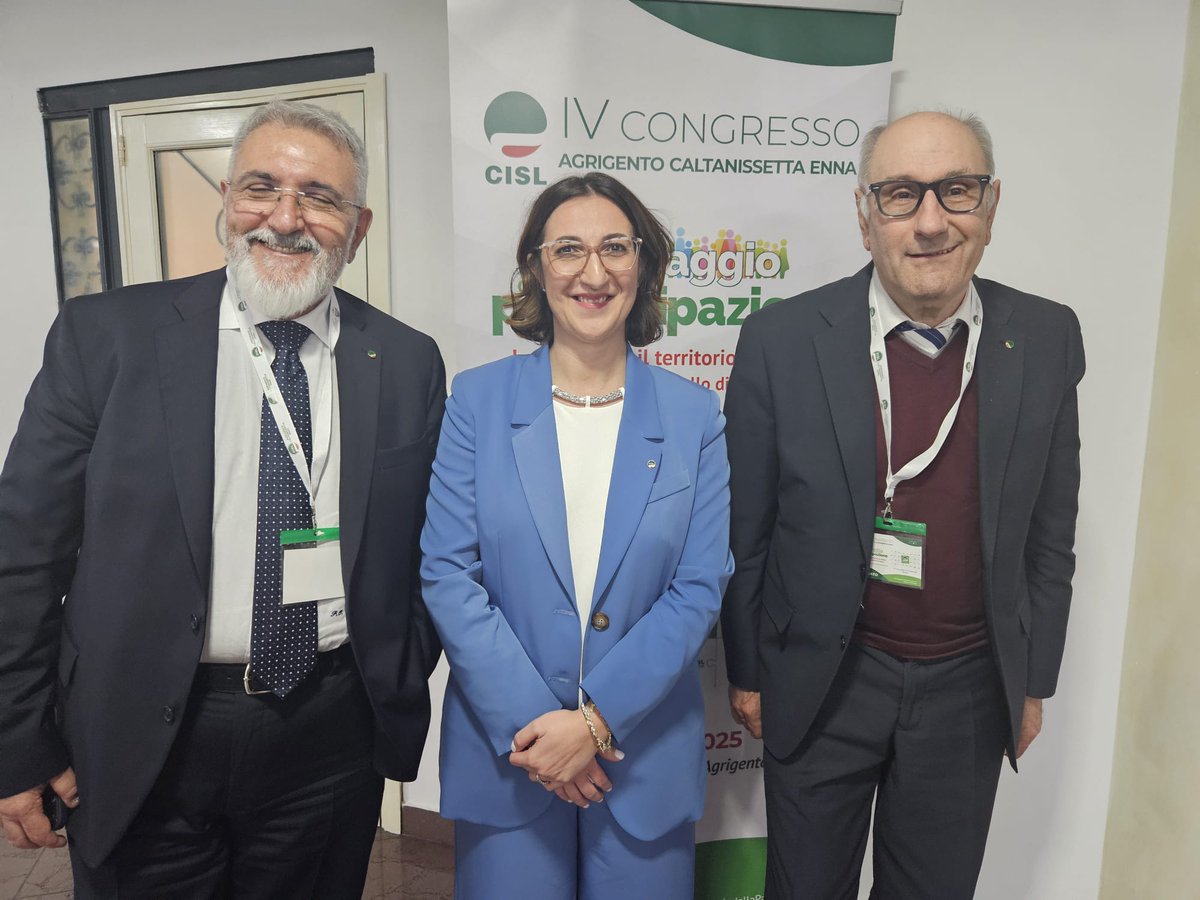 CislSicilia's tweet photo. Congratulazioni a @CarmelaPetrali1 riconfermata segretaria generale @CislAgclen. Riconfermati come componenti di segreteria Filippo Bartolotta e Paolo Ottaviano https://t.co/W1SinkdCik