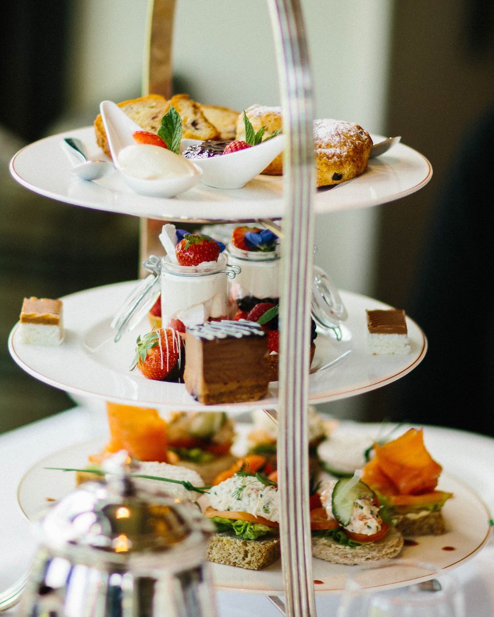 Visit us this weekend for Mother's Day 💐 Celebrate the mother in your life and join us for Mother's Day Afternoon Tea this Saturday or enjoy our special Mother's Day Dinner at Trump's Bar &amp; Restaurant on Sunday