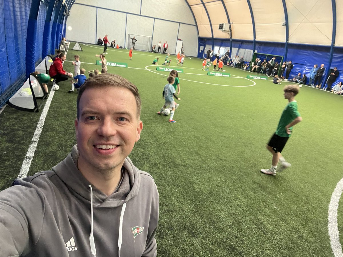 m_stefanowski's tweet image. Historia pisze się na naszych oczach. 

Odpaliliśmy pierwszy, historyczny oddział Lechia Schools 🇳🇬

Pierwszy z wielu. 

Już nic nie będzie takie same 😜🔥