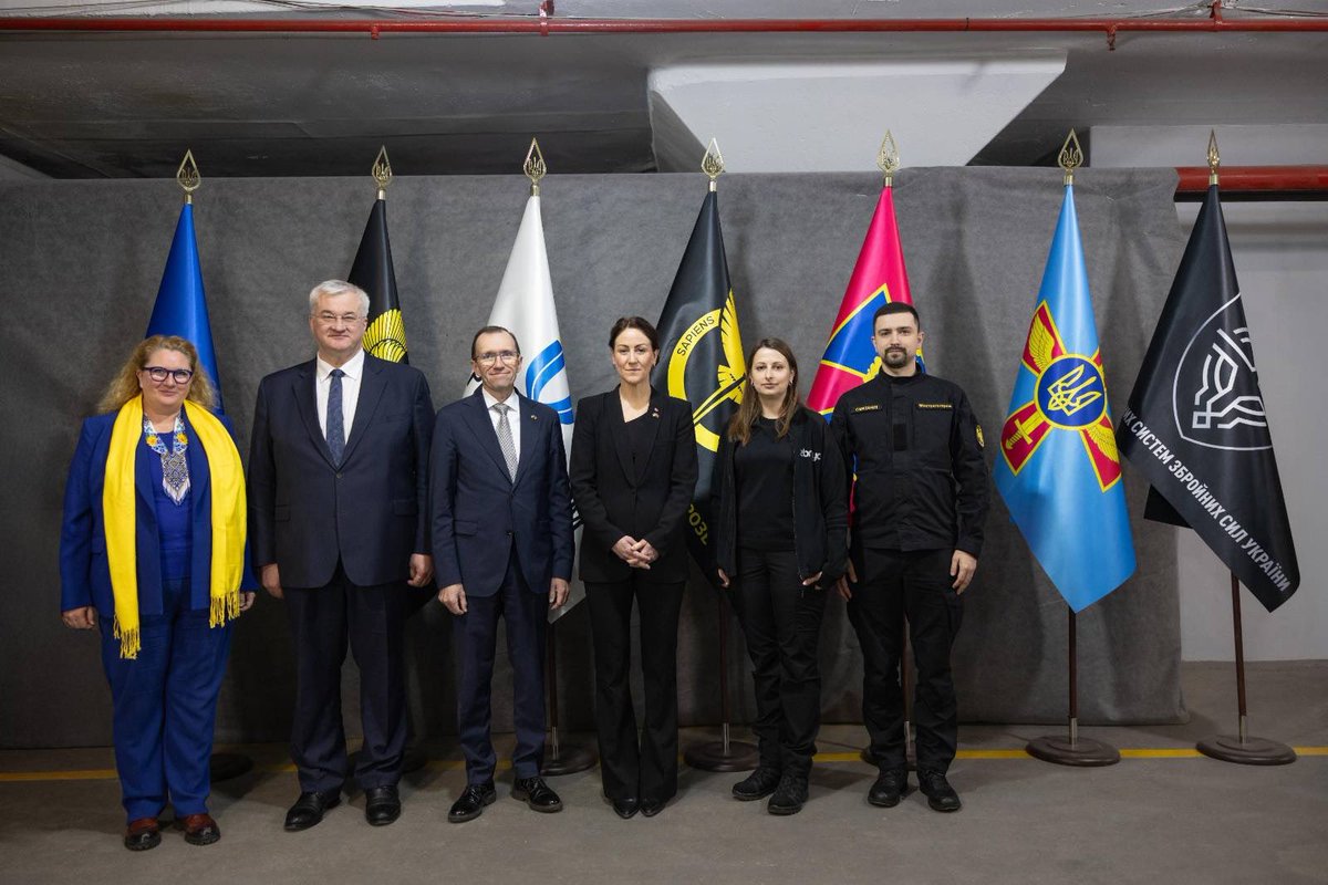 Herman Smetanin (@hermansmetanin) on Twitter photo 🇳🇴 Glad to welcome <a href="/EspenBarthEide/">Espen Barth Eide</a> Minister Tonje Brenna, <a href="/NorwayAmbUKR/">Helene Sand Andresen</a> to Ukraine.
We discussed 🇺🇦-🇳🇴 defense cooperation. I showed our guests one of the enterprises producing advanced weapons. Thank you for your support 🤝 Stronger partnership means stronger nations. 🇳🇴 Glad to welcome <a href="/EspenBarthEide/">Espen Barth Eide</a> Minister Tonje Brenna, <a href="/NorwayAmbUKR/">Helene Sand Andresen</a> to Ukraine.
We discussed 🇺🇦-🇳🇴 defense cooperation. I showed our guests one of the enterprises producing advanced weapons. Thank you for your support 🤝 Stronger partnership means stronger nations.