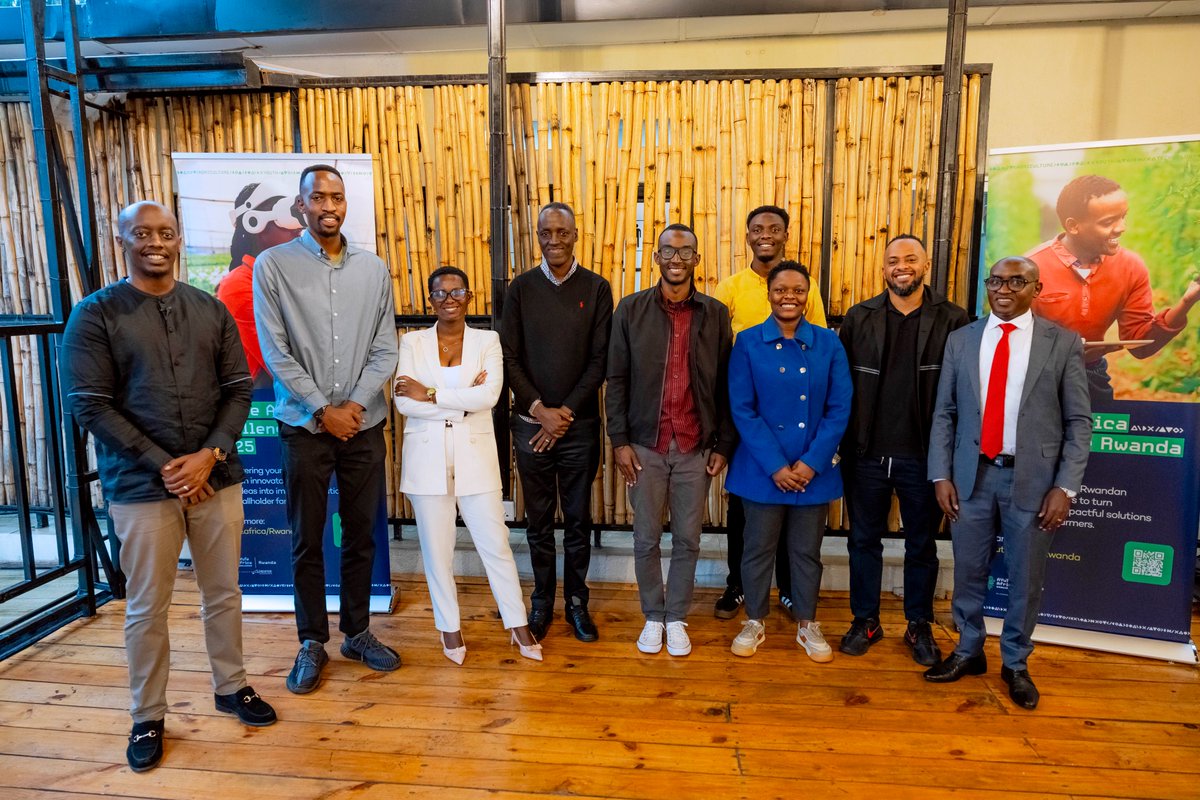 jcniyomugabo's tweet photo. The wait is over! 

Congratulations to the newly announced Top 5 finalists of #𝐀𝐘𝐮𝐓𝐞𝐀𝐟𝐫𝐢𝐜𝐚𝐂𝐡𝐚𝐥𝐥𝐞𝐧𝐠𝐞𝐑𝐰𝐚𝐧𝐝𝐚𝟐𝟎𝟐𝟓 by @HeiferRwanda.  

1. Niyidukunda Mugeni Euphrosine (Avocare Ltd)

2. Muyombano Happy Axel (Ampere Vision Rwanda Ltd)

3. Muhiza Frank (Extra Technologies Ltd)

4. Sabina Marie Rose (Green Energy Technology Ltd)

5. Tresor Gashonga (Incuti Foods)

Their agritech innovations addressing challenges faced by Rwanda's smallholder farmers stood out to the judges. 

The four-day bootcamp provided these entrepreneurs with valuable skills to develop sustainable businesses. Wishing them success at the Grand Finale!

  #RwandaInnovation #𝐀𝐘𝐮𝐓𝐞𝐀𝐟𝐫𝐢𝐜𝐚𝐂𝐡𝐚𝐥𝐥𝐞𝐧𝐠𝐞𝐑𝐰𝐚𝐧𝐝𝐚𝟐𝟎𝟐𝟓