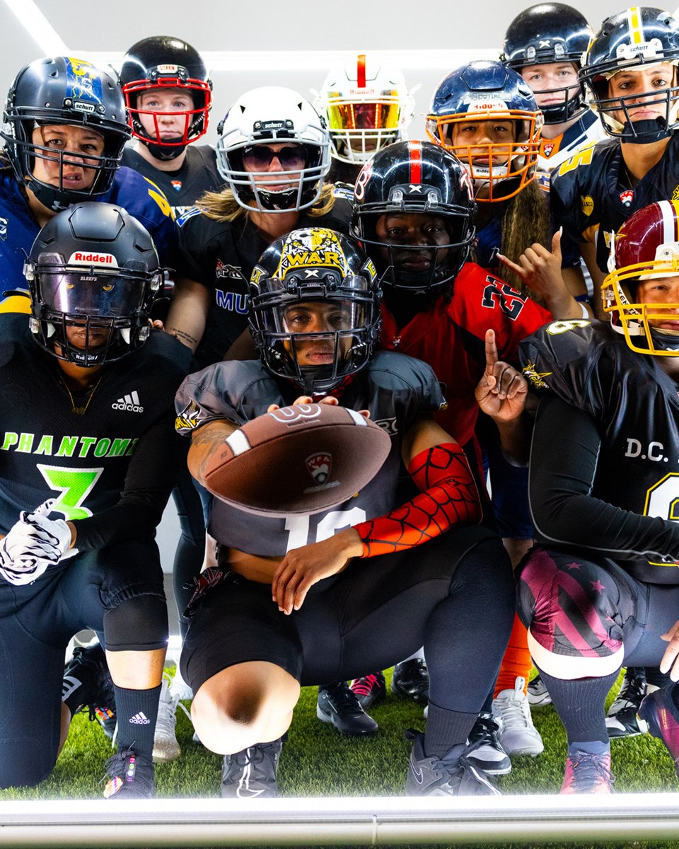 WilsonFootball's tweet image. Just under a month away from Season Kick-Off, and the GST Speedskin Heir making its @WFAFootball on-field debut.
Learn more about the GST Speedskin Heir today, via the link below.
#WilsonFootball #WFAFootball
- -
➡️: spr.ly/6015FGLyJ
- -