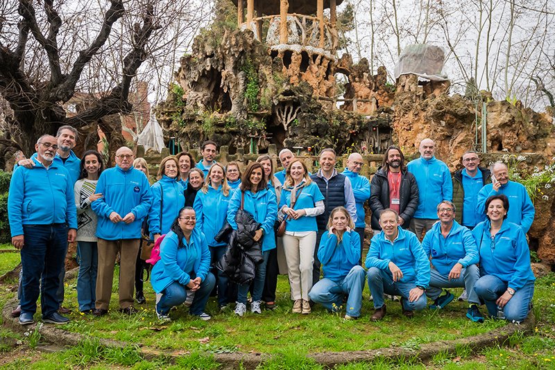 solidaritatSJD's tweet image. Amb motiu del 20è aniversari de l’Associació @VoluntCABK, l&apos;Obra Social de Sant Joan de Déu hem organitzat una jornada de sensibilització sobre la #soledatnodesitjada on, també, el voluntariat ha pogut conèixer dos dels nostres centres: SJD Serveis Socials i el Parc Sanitari SJD.…