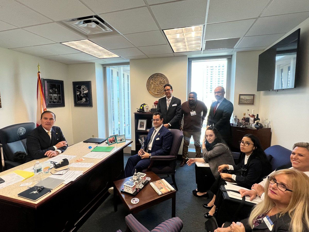 KeiserU's tweet photo. Keiser University members met with Representative Mike Caruso today during KU Day at the Florida Capitol, to discuss the positive impact Keiser University has had on the State of Florida. Thank you for your time and support!

#KUDay #KeiserAtTheCapitol #Florida @RepMikeCaruso https://t.co/ofXjQI6w8J