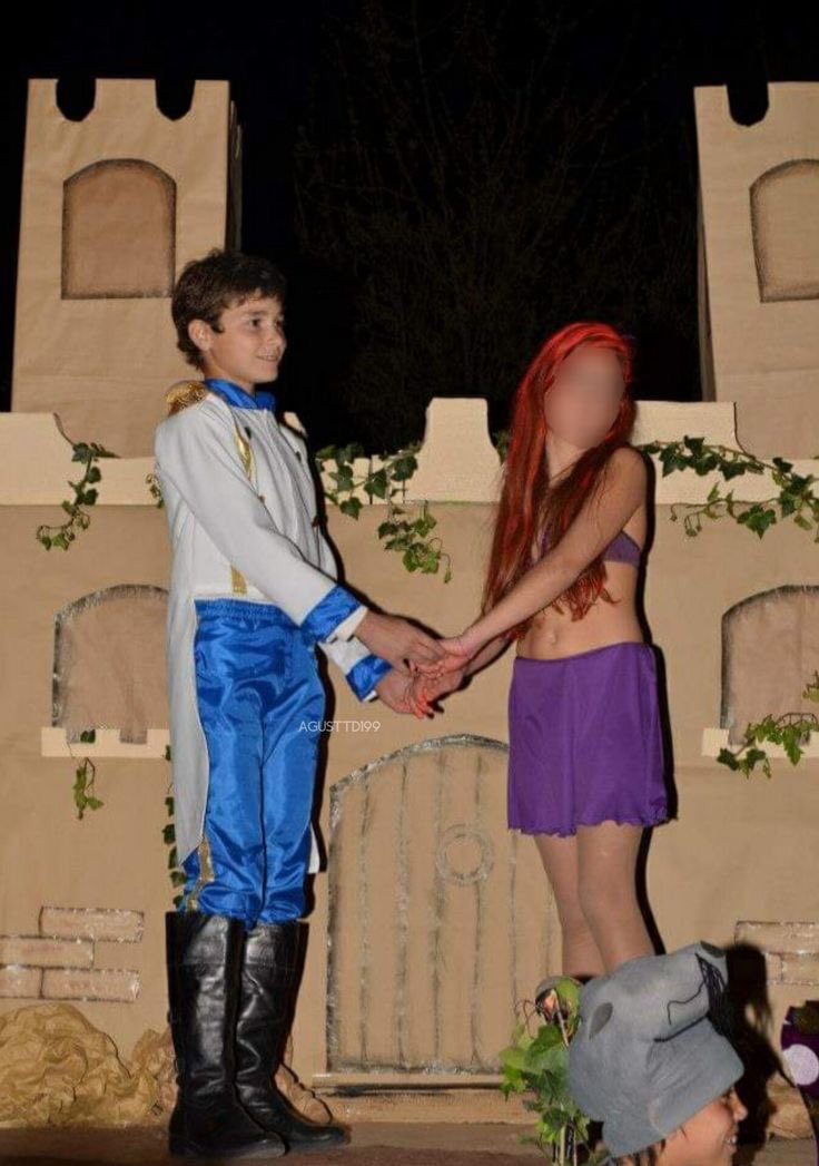 imagínense el nivel de lindura de julián que lo ponían a actuar de príncipe eric cuando era chiquito😭🙏🏻