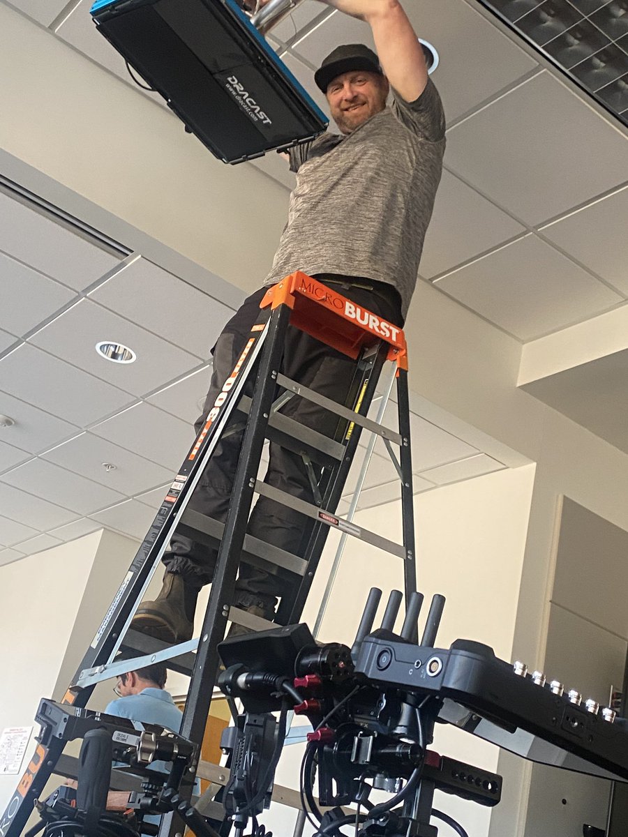 LauraSullivaNPR's tweet image. Only on a PBS/NPR shoot does someone who hates the lighting explain, “They look like innies” and everyone immediately understands. #severance #Helene @frontlinepbs