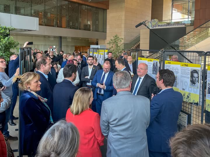JulienPoix's tweet image. 🟡🚴 @LeTour arrive dans 100 jours à #Lille et dans les  #hautsdefrance! Notre région est une grande terre de cyclisme. L'exposition inaugurée au siège de Région le rappelle. Après 1960 et 1994, la capitale des #Flandres accueillera le grand départ pour une belle fête populaire