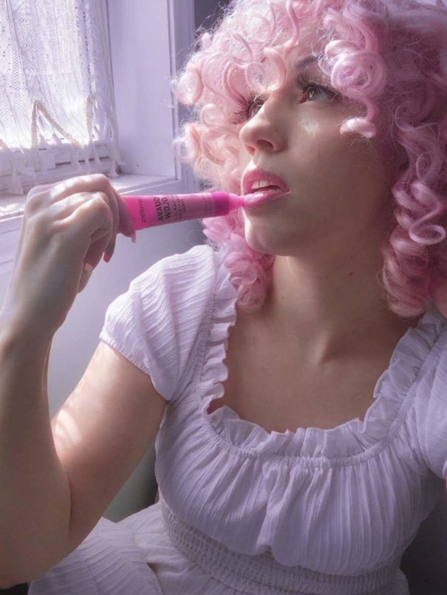 roleplaywithme0's tweet photo. Rosey, hydrated lips with @avataraskin🩷
https://t.co/nilP1q0U7L
 #avataraskin #avataraskinpartner #makeemjelly @avataraambassadors #lips #gloss #hydrate #pink https://t.co/LmSDCVtuoQ