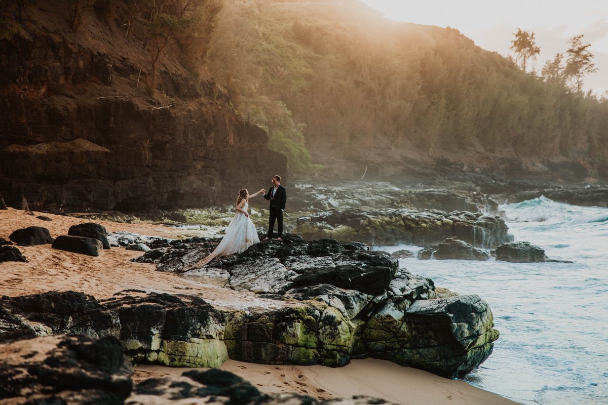 michaelhberg_'s tweet photo. 03.26.2025 ❤️ Officially Mr. &amp; Mrs. Berg 

#sayyestothejess 
📸: @Megbradyhouse https://t.co/4OBJLwpzPk