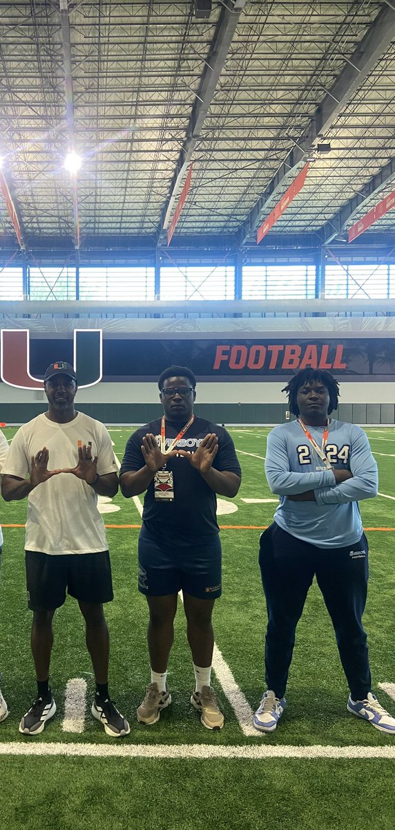 Great day at the university of Miami with <a href="/CoachRumph16/">Mike Rumph</a> <a href="/CoachHallSr/">Coach Mike Hall</a> <a href="/CoachHeadley/">Ian Headley</a>