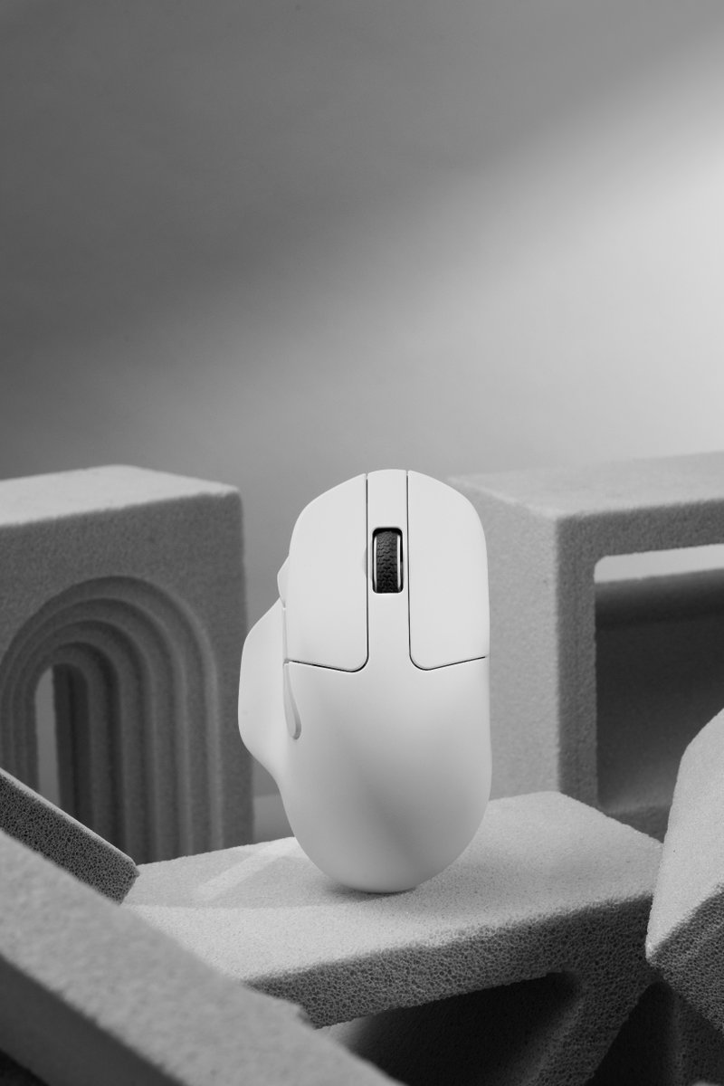 KeychronMK's tweet image. The #Keychron M7 Wireless Mouse delivers ultra-low latency and a super-fast response with cutting-edge 2.4GHz wireless tech—perfect for gaming and work. Plus, the M7 supports stable Bluetooth 5.3 for even more ways to stay connected!
#WirelessMouse #customizable #mice #8kmouse