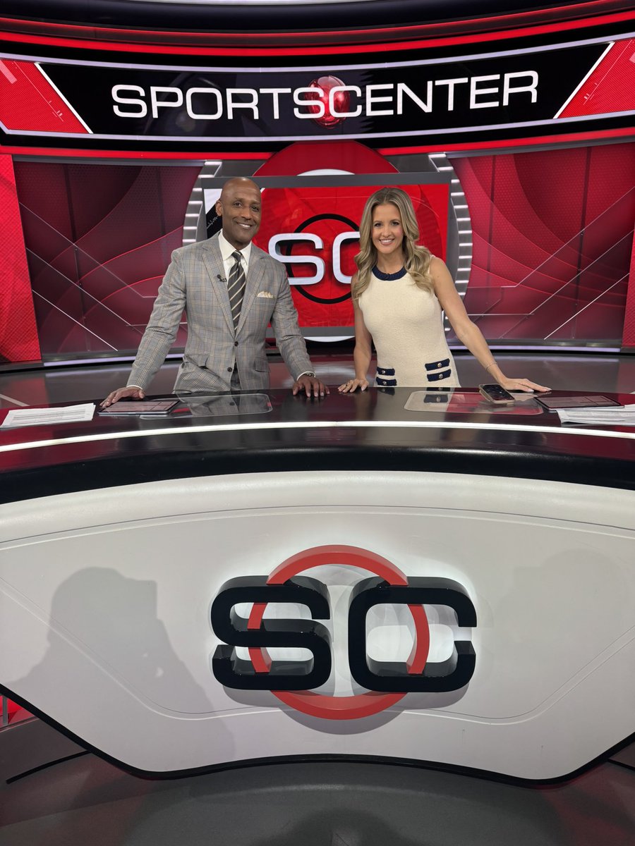 Time for <a href="/SportsCenter/">SportsCenter</a> with <a href="/kelseyriggs/">Kelsey Riggs Cuff</a> 
#openingday