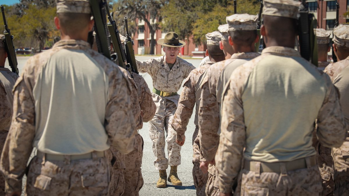 U.S. Marines tweet media