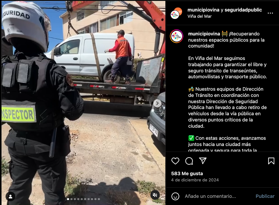 ommm5555's tweet photo. 🔴URGENTE

Guardias de seguridad de la Municipalidad de Viña golpean sin piedad e insultan a transeunte (al parecer mujer) por motivos q se desconocen.

Esto es GRAVÍSIMO y la alcaldesa @MacaRipa debe explicarlo, aclararlo y tomar medidas disciplinarias cuanto antes.
