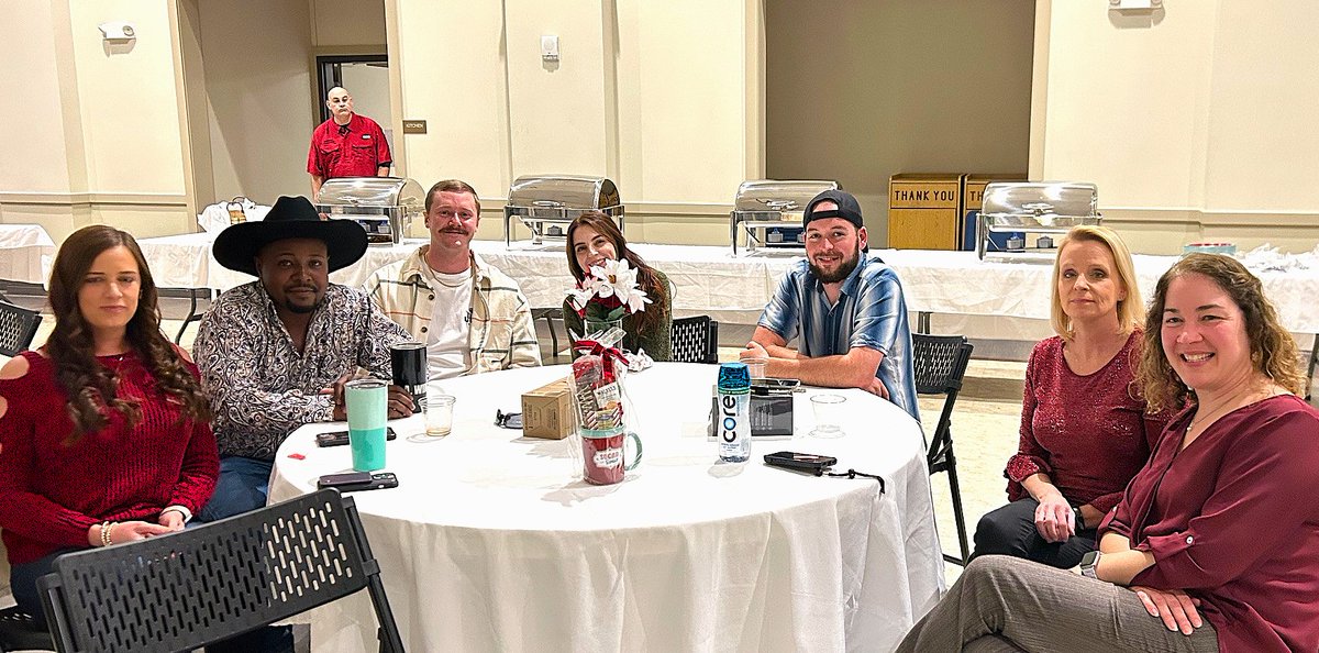 wvco's tweet image. Throwback Thursday!
Over the holiday season, site 15 and site 37 came together for some festive fun. It was a great time had by all - filled with food, fun, and laughter.
#WVCO #engineeredsolutions #performancesolutions #innovation #integrity #manufacturing