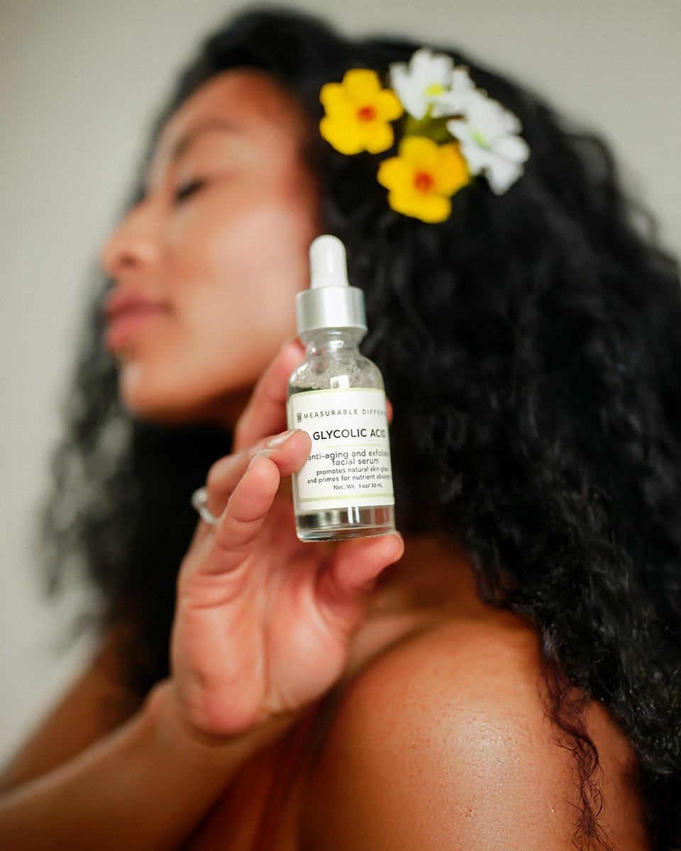 Break up with dry, dull skin 💔 This glycolic acid serum is your go-to for the seasonal switch — it gently exfoliates to sweep away winter buildup, fades dark spots from past breakouts, and clear clogged pores. Experience less buildup &amp; more brightness — grab it now. ✨