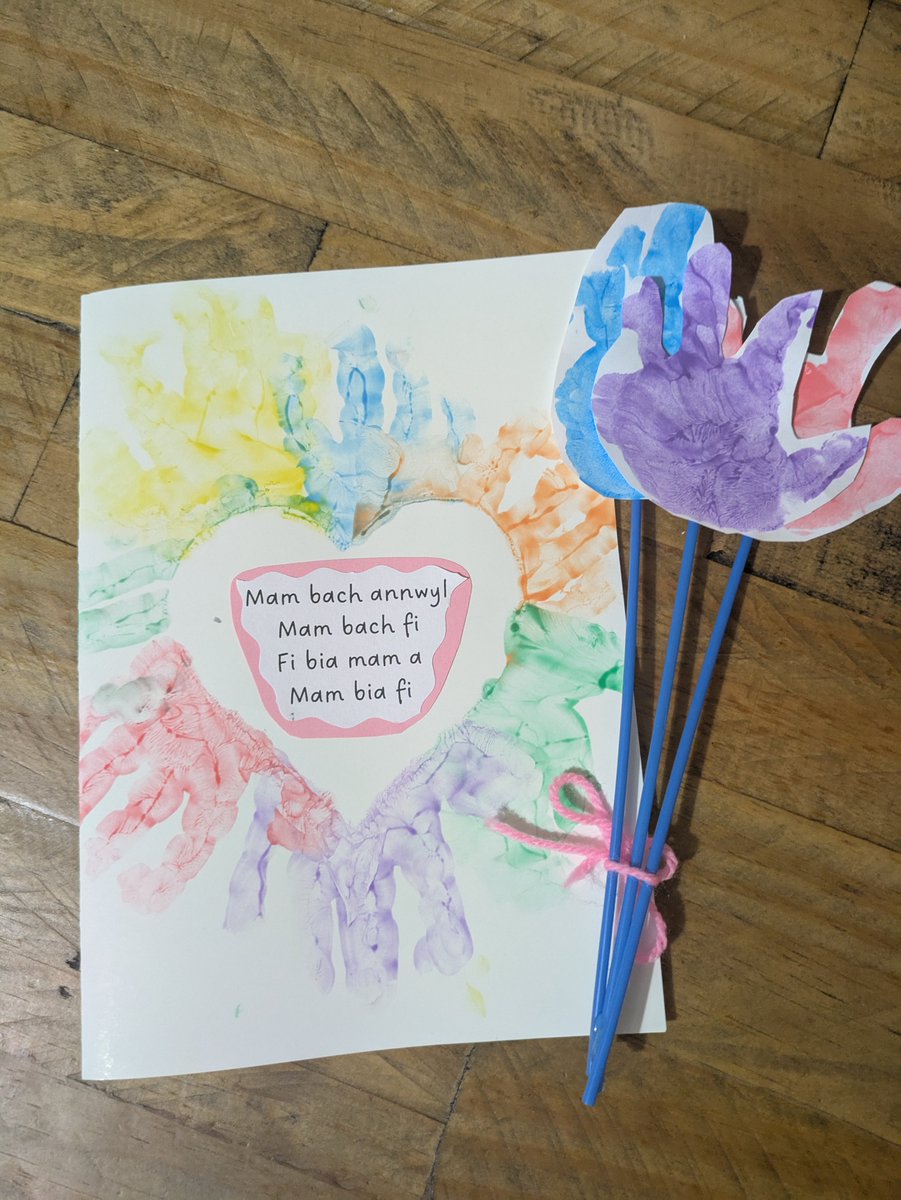 Long day, left for work before my little one was up today, missed nursery drop off and pick up and came home to a sleepy girl. This made my day a lot brighter, everything I do is for you 💕