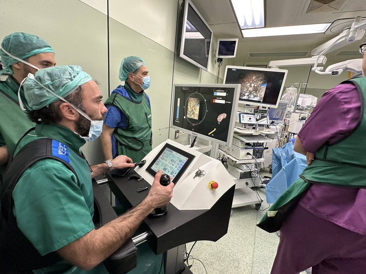 Zhenjie Wu, MD, PhD (@wuzhenjie17) on Twitter photo Very short visit to the <a href="/FPuigvert/">Fundació Puigvert Barcelona</a> <a href="/AlbertoBreda1/">Alberto Breda</a> for #Journal club, live surgery, Lessons of UTUCs.
Honored to witness the first case of robotic flexible ureteroscopy driven by my friend <a href="/PietroDiana/">Pietro Diana</a> Very short visit to the <a href="/FPuigvert/">Fundació Puigvert Barcelona</a> <a href="/AlbertoBreda1/">Alberto Breda</a> for #Journal club, live surgery, Lessons of UTUCs.
Honored to witness the first case of robotic flexible ureteroscopy driven by my friend <a href="/PietroDiana/">Pietro Diana</a>