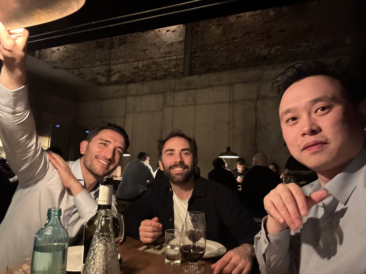 Zhenjie Wu, MD, PhD (@wuzhenjie17) on Twitter photo Unforgettable experience in Barcelona with my friends <a href="/PandolfoSD/">Savio Domenico Pandolfo</a> <a href="/PietroDiana/">Pietro Diana</a> and many thanks for their hospitality as always😉🌟🔝 Unforgettable experience in Barcelona with my friends <a href="/PandolfoSD/">Savio Domenico Pandolfo</a> <a href="/PietroDiana/">Pietro Diana</a> and many thanks for their hospitality as always😉🌟🔝