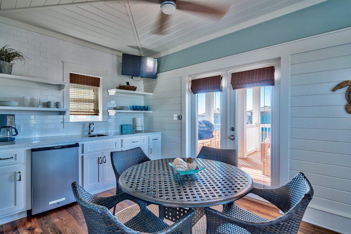 Got extra space you want to fill? We always recommend adding a wet bar area, complete with sink, extra dishwasher, and plenty of storage!