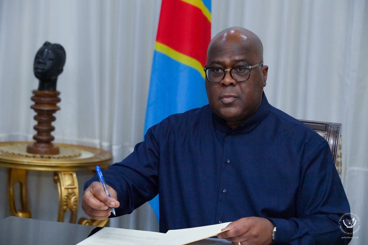 Ça y est ! Nos militaires ont reçu leur solde conformément aux instructions du président de la République 🇨🇩: 500 $ plus 198 $ = 698 $ pour les militaires au front. 

J’attends les éternels insatisfaits, venez critiquer.