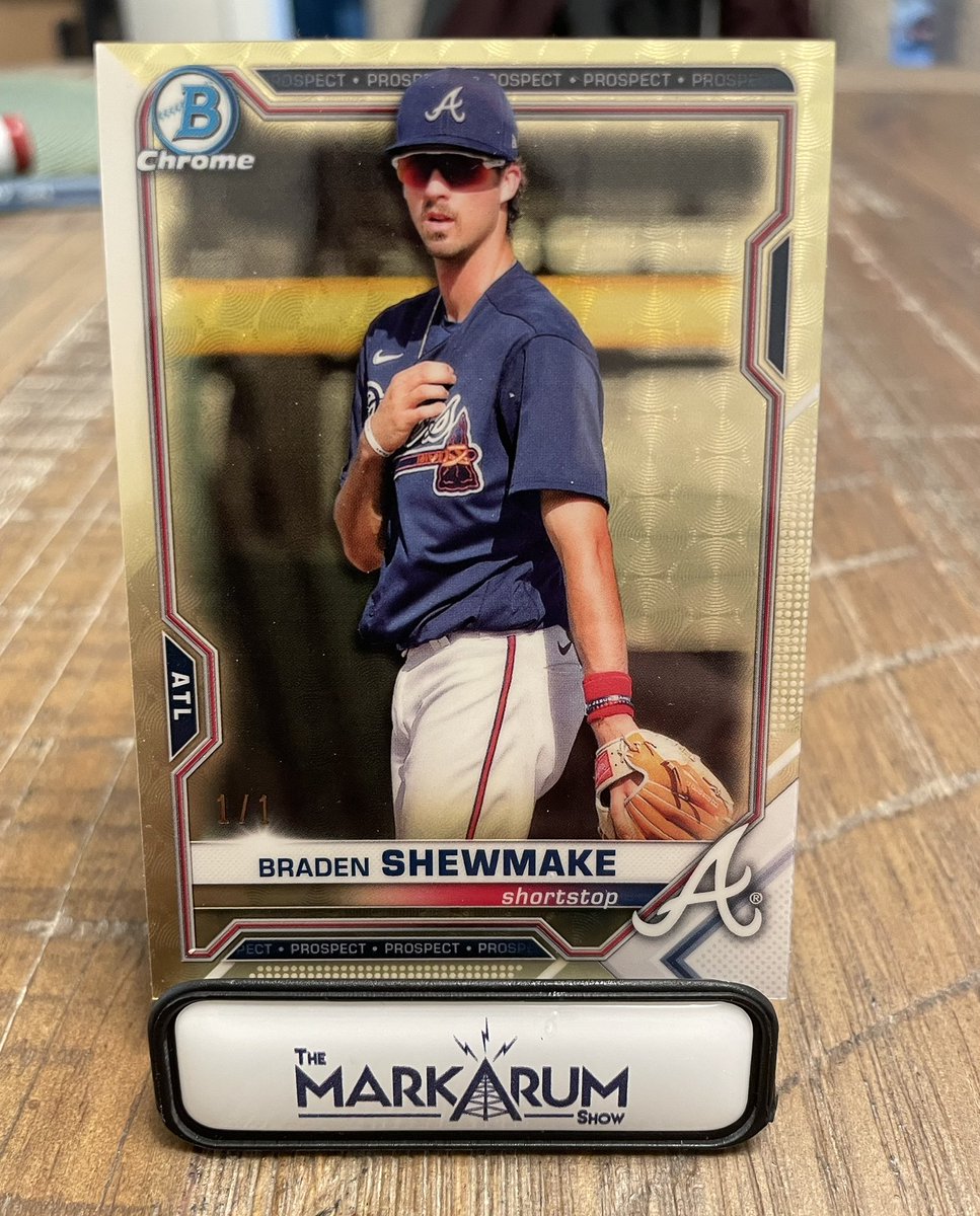 How about an #OpeningDay Superfractor giveaway?!? Follow and RT and I’ll pick a random winner tomorrow afternoon. ⚾️⚾️⚾️