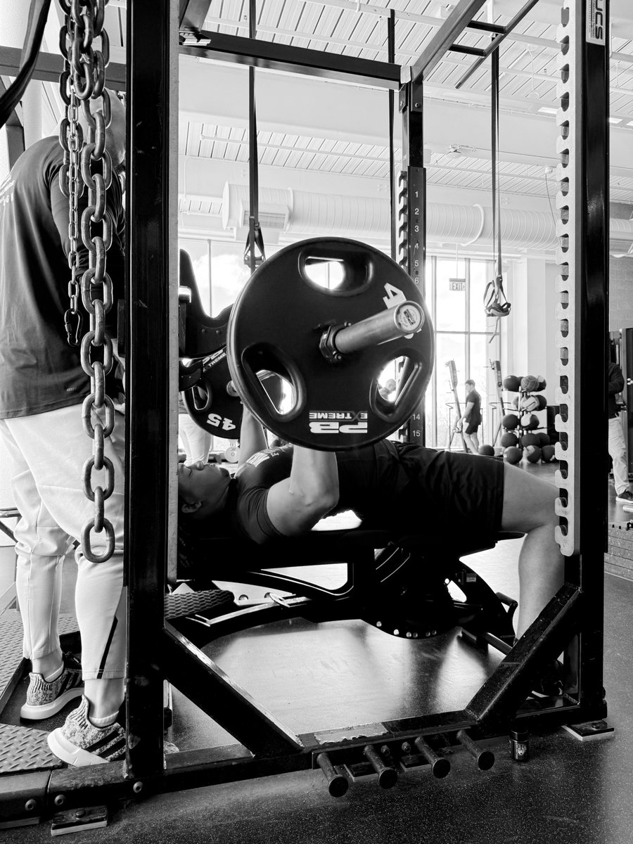 New Hampshire Football tweet media