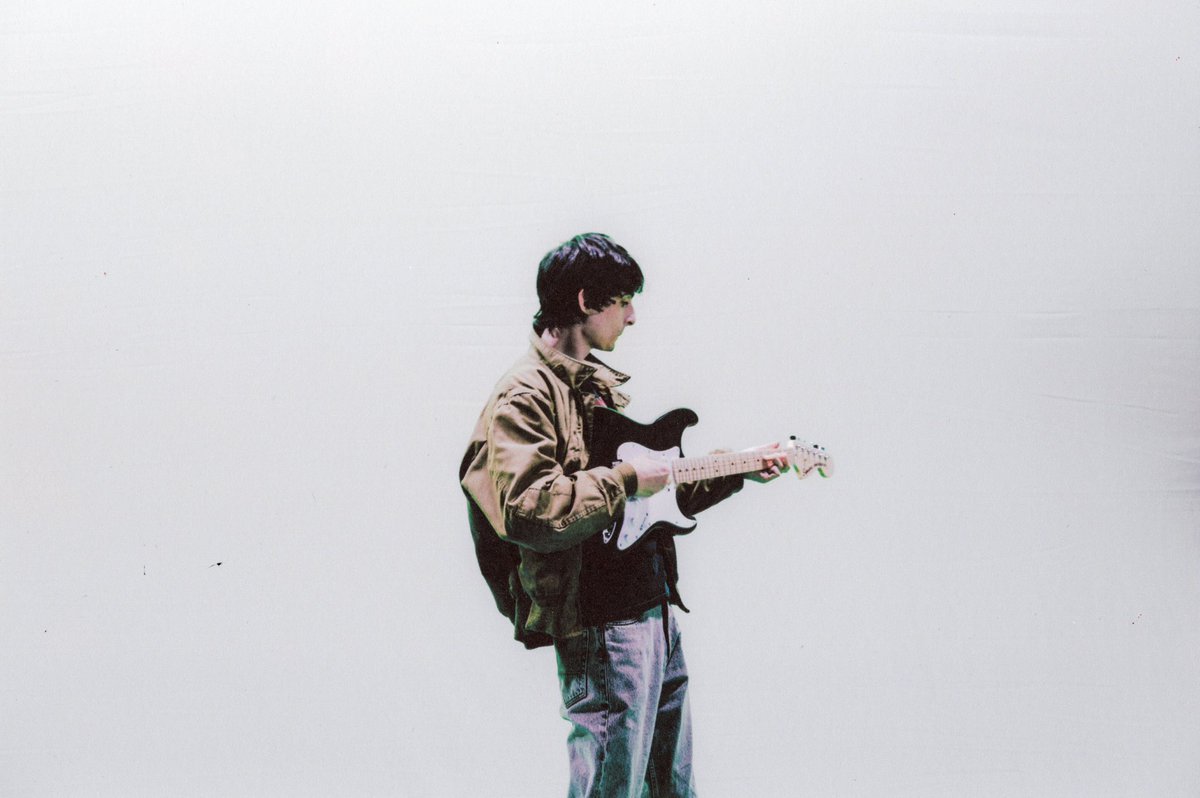 finnwolfhard's tweet image. On set… 📺