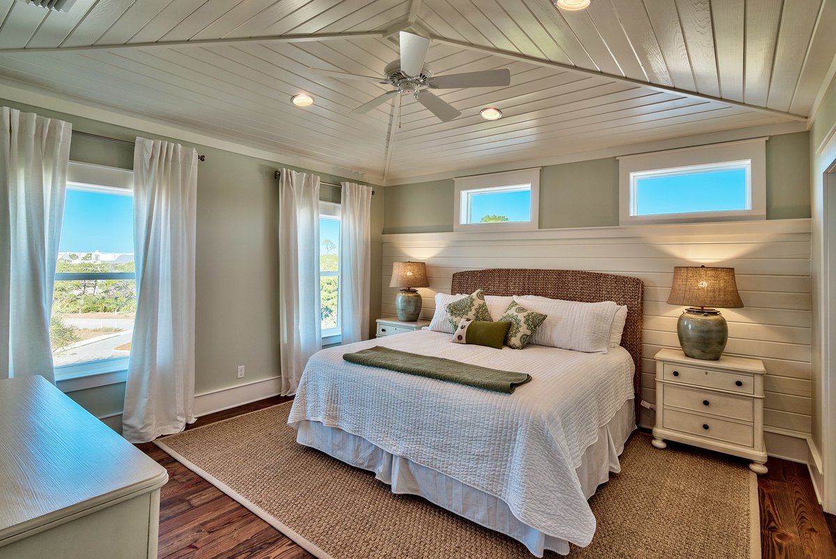 From concept to completion, we build new homes that reflect your unique lifestyle. Trust our expertise to transform your vision into a lasting legacy of quality and design 🏡