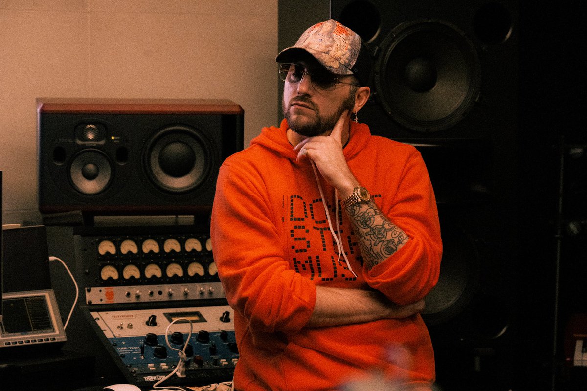 Jen (@jenmusicai) on Twitter photo Featuring the incredibly talented Grammy-winning Songwriter & Producer @ginotheghost (Saweetie’s That’s My Type), Producer, Artist & Songwriter <a href="/jimmyduvalmusic/">JIMMY DUVAL</a> (xxx’s look at me), Producer @bgoesham (Megan Thee Stallion’s Neva Play)… Featuring the incredibly talented Grammy-winning Songwriter & Producer @ginotheghost (Saweetie’s That’s My Type), Producer, Artist & Songwriter <a href="/jimmyduvalmusic/">JIMMY DUVAL</a> (xxx’s look at me), Producer @bgoesham (Megan Thee Stallion’s Neva Play)…