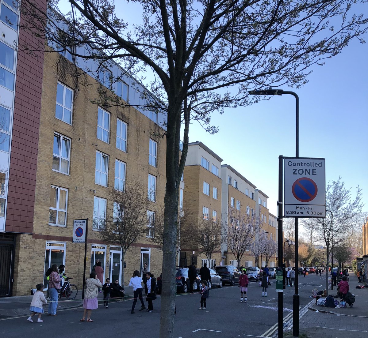 Parents’ Air Quality and Road Safety Group at HNPS tweet media