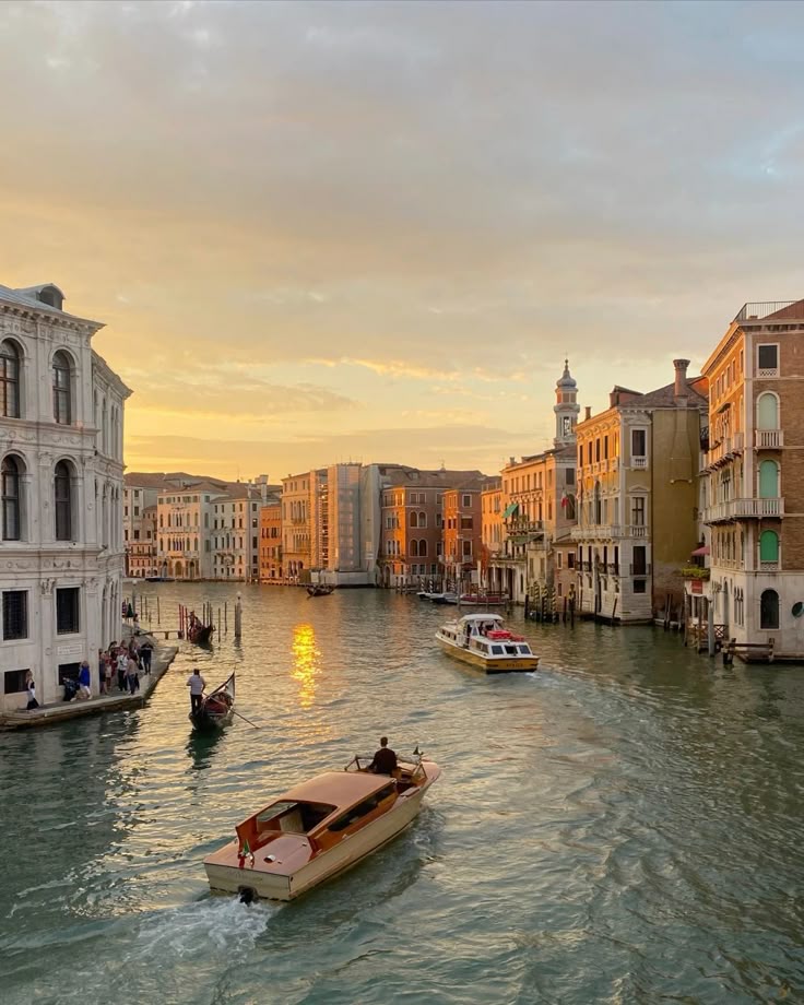 2offend's tweet image. Some vehicles offer heated steering wheels for added comfort in winter.