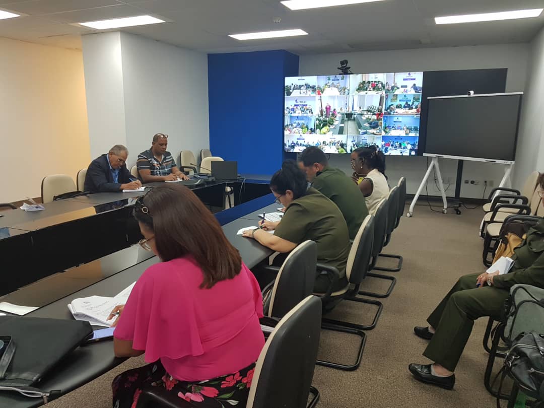 Elecciones_Cuba's tweet photo. #AHORA por videoconferencia el #CENCuba 🇨🇺 analiza el control al Registro de Electores y el cumplimiento de la Resolución Conjunta. 
Se aborda un tema medular que incide en el mejor desarrollo de los procesos electorales que se realizan en la actualidad. 
#JuntosPorLaDemocracia https://t.co/U5NsPm7TVN