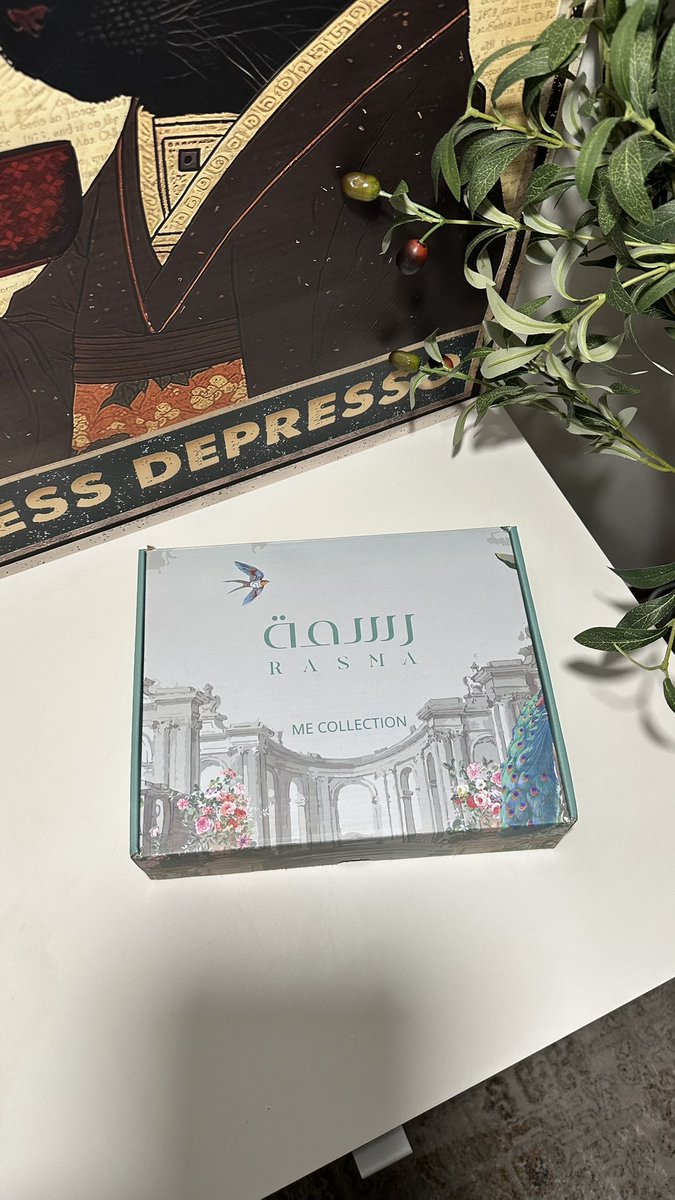 بكج عطور رسمه فخممممم اللي يبي يهدي شخص عزيز عليه .. هالبكج الفخم مررره مُناسب وسعره حلوو 💜💜💜💜💜.