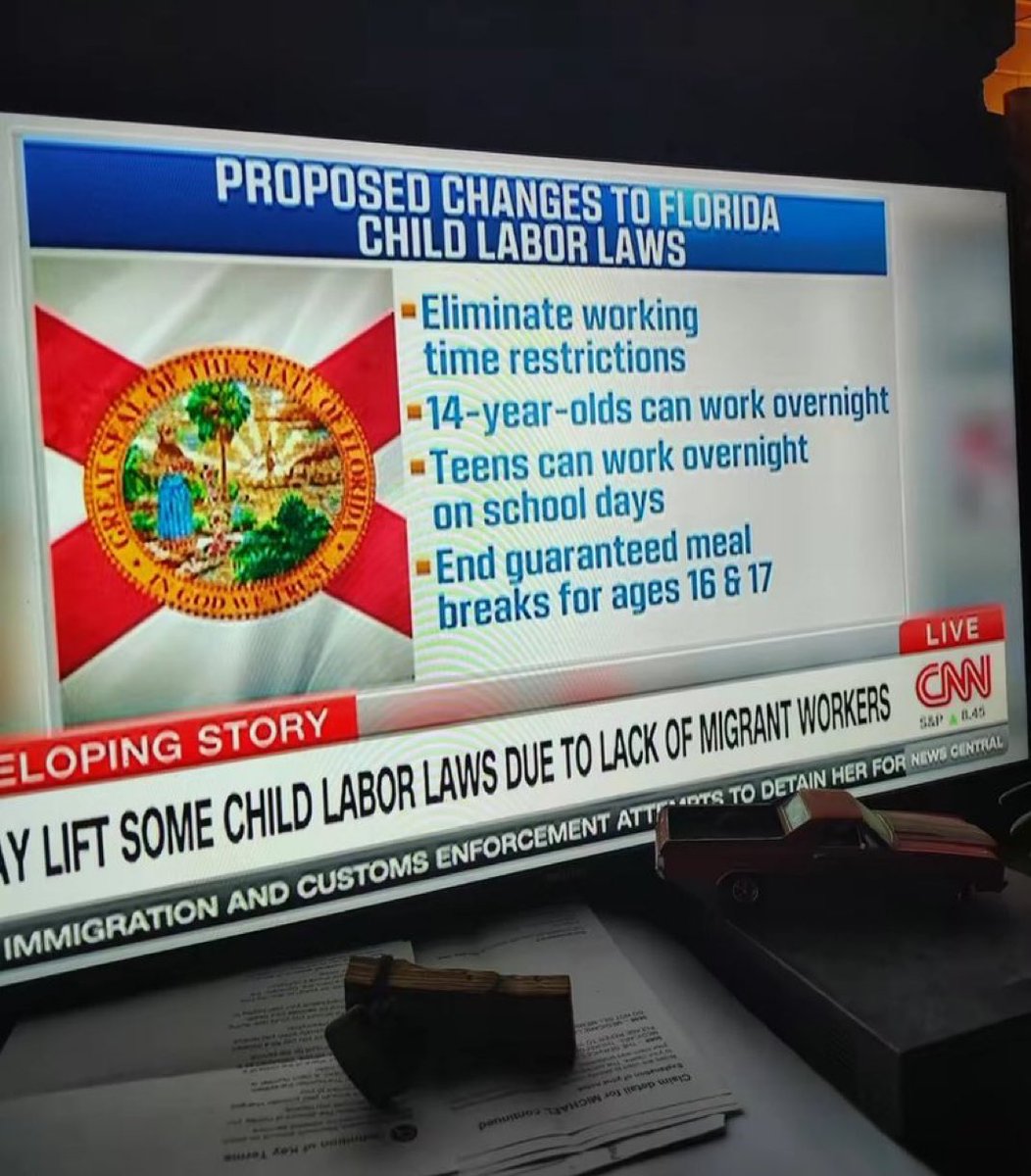 Illegal immigrants stole my 12 year-old’s job picking sugarcane.
Thank you, President Trump, for helping get my child back to work.🇺🇸