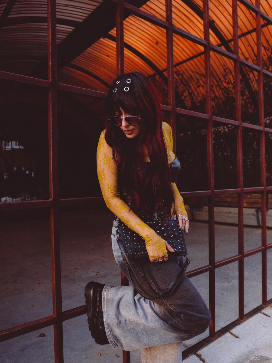 Funny how back in the day, some ‘friends’ had so much to say about my outfits—too weird, too dark, too much. Now being an ‘alt outfit girl’ is a whole aesthetic they save on Pinterest. Guess I was just ahead of my time. ☠️