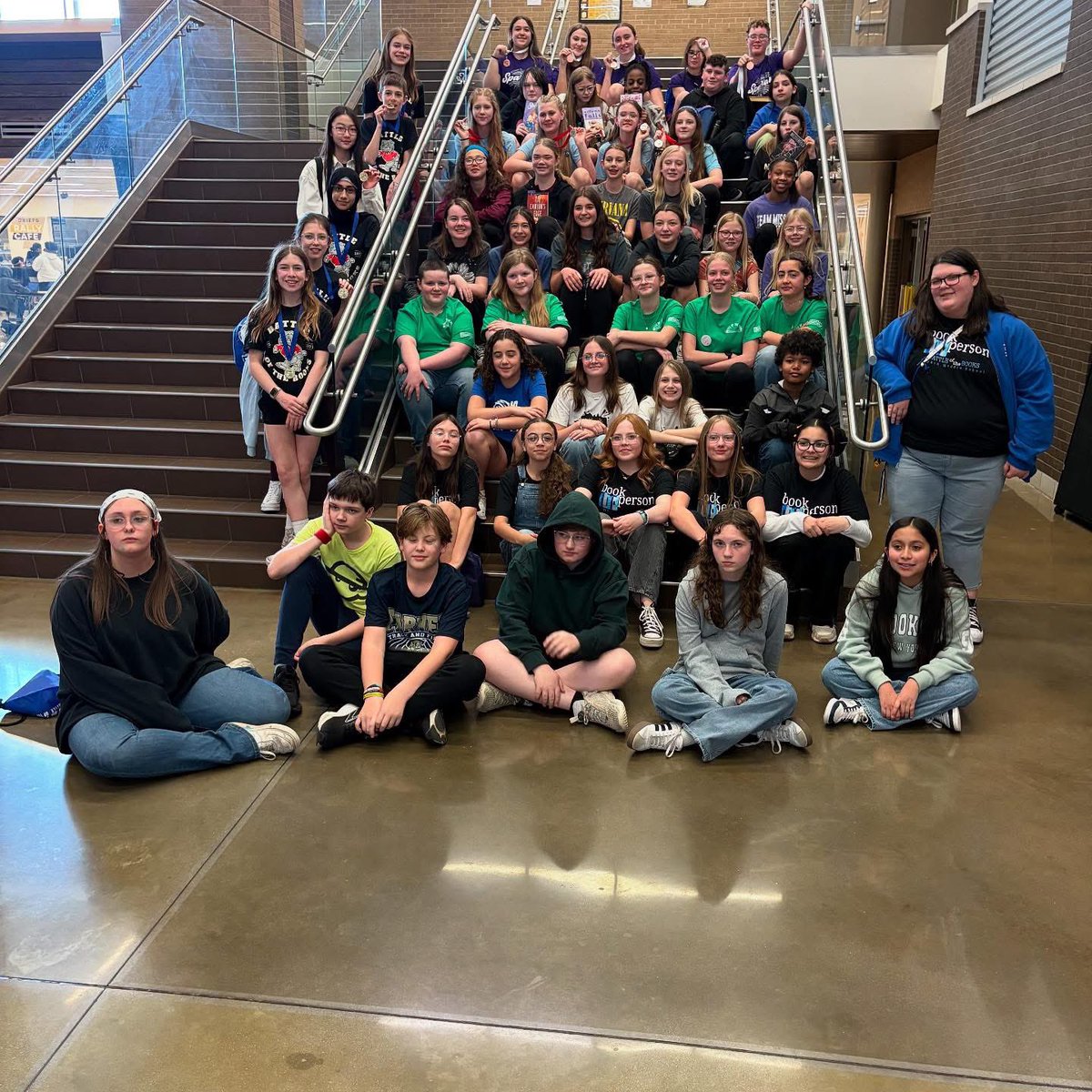wpburns417's tweet image. Middle School Battle of the Books was a huge success! @officialSPS has the best librarians! special recognition and sincere thanks to Mrs Wilkins at PV for organizing the event and to KHS for hosting! Congratulations to the Central Scholars 1st place! #SPSlib #SPSBOB