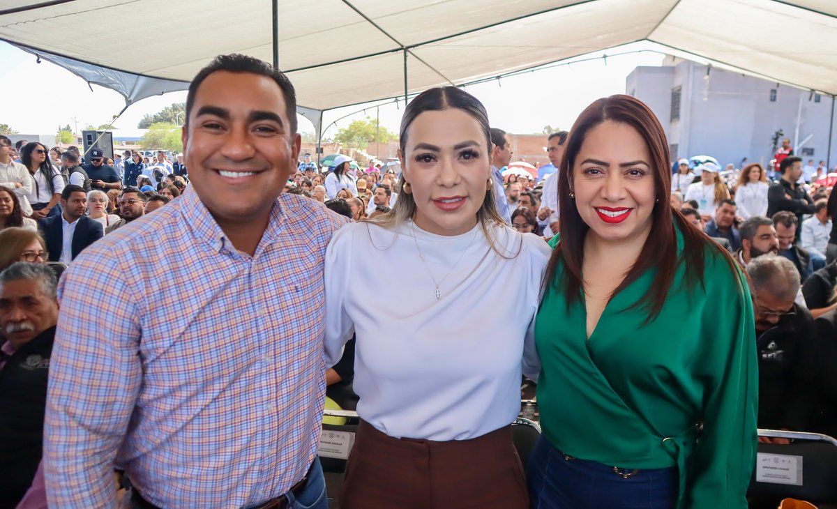 ¡Se logró el #HospitalDelNiño460 ! 🏥👧🏻👶🏽🫀

Ahora miles de familias podrán tener un acceso a la salud de mejor calidad y en un espacio seguro para todos; felicito a nuestro gobernador <a href="/EVillegasV/">Esteban Villegas V.</a> y al presidente, <a href="/josejoseantonio/">Toño Ochoa</a> porque con estas obras #DurangoRenace.