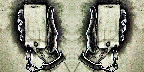 mariandidthis's tweet image. #SmartphoneWar #TechControl #DigitalSlavery #Alienare
📱 5 miliarde de oameni, 65-70% din lume, îl folosesc!
Smartphone-ul, tovarășul nostru de zi cu zi, nu mai e doar un obiect, e prins în mijlocul unui război nevăzut, cu fronturi duble. Pe de o parte, e un conflict intern,…