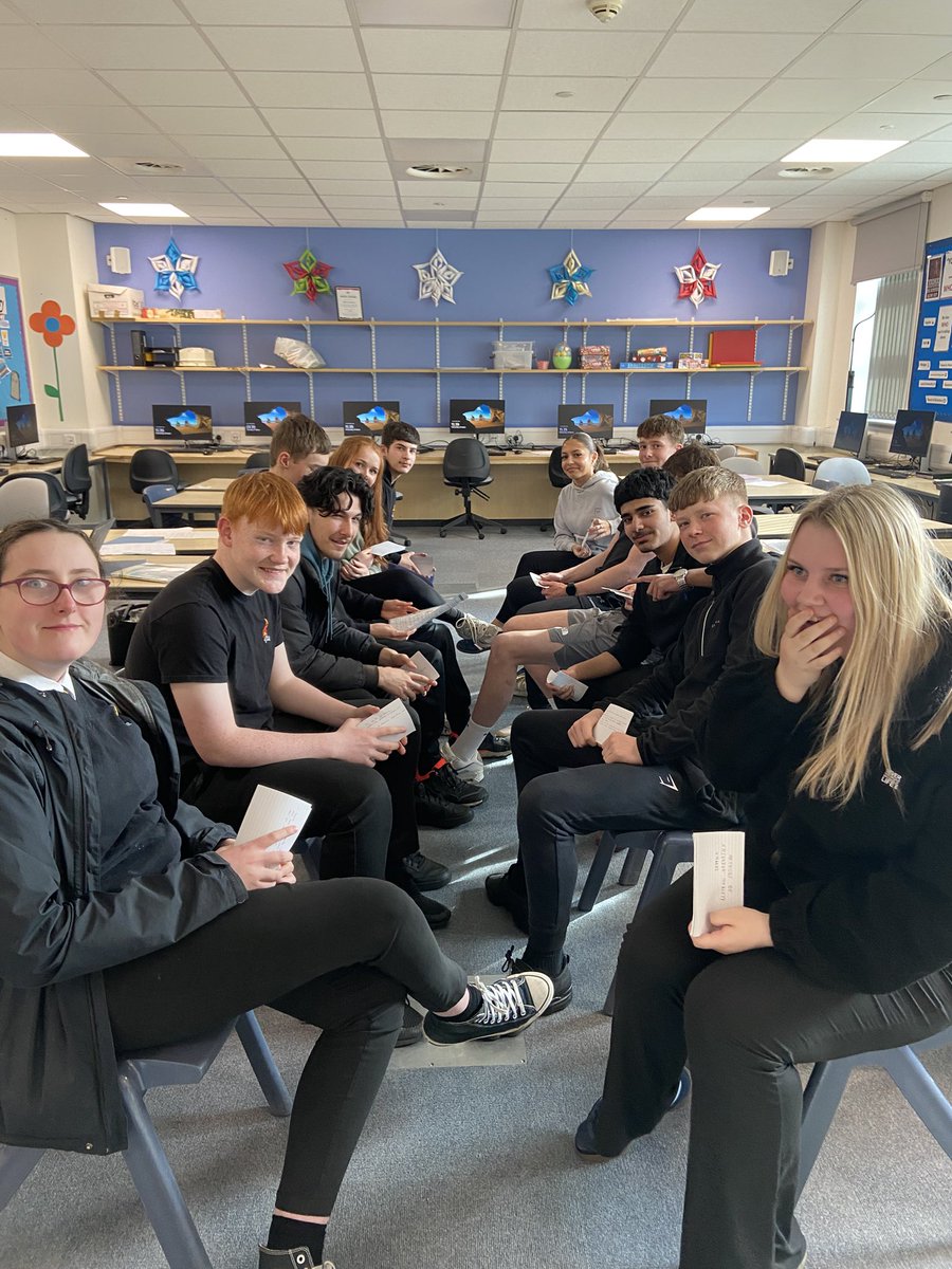 Miss Mackay tweet media