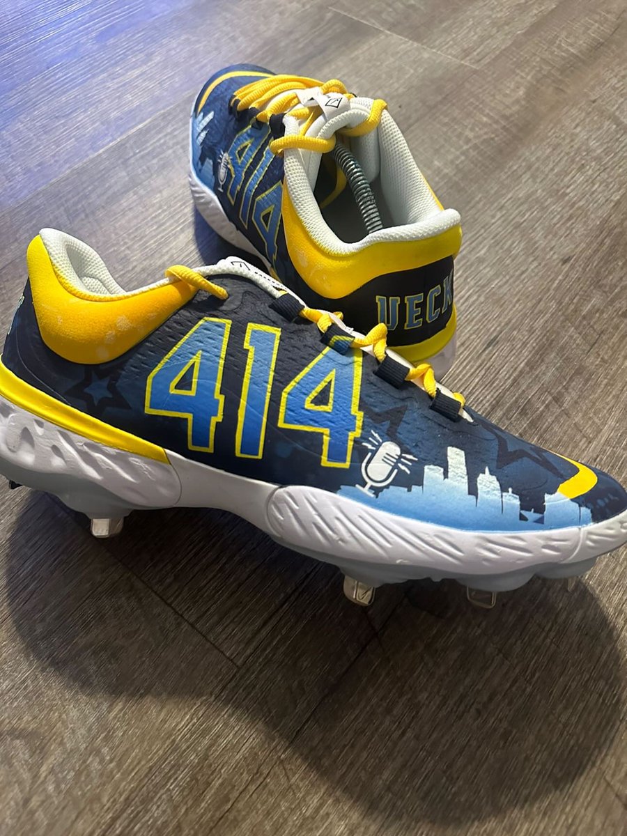 SneadNate's tweet image. Baseball without Ueck in the booth is going to be hard. In his honor, who had a great impact on many lives, especially mine, growing up listening to Ueck on the radio was the highlight of my days. I have designed some cleats to wear this weekend in his honor! #WinItForUeck💙💛