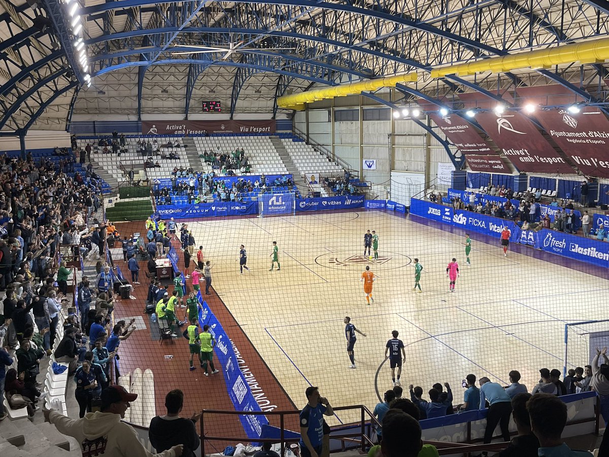 Doblet de <a href="/rubi4sanchez/">Ruben Sanchez</a>! 🎯

Sols l’Alzira ha eixit a guanyar, i ha tingut premi. 5-3 final i un ➕3️⃣ per a consolidar el lideratge de #Segona.

Queden 6 finals. 🔝