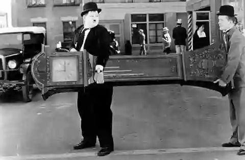 Laurel & Hardy News (@laurelhardynews) on Twitter photo Despite the wintery weather it's time for your clocks to spring forward 1 hour this weekend UK laughter fans.
#LaurelAndHardy
#StanAndOllie
#StanLaurel
#OliverHardy
<a href="/ArthurStanleyJ/">Arthur Stanley Laurel Jefferson</a>
<a href="/ONorvellHardy/">Oliver Norvell Hardy</a> Despite the wintery weather it's time for your clocks to spring forward 1 hour this weekend UK laughter fans.
#LaurelAndHardy
#StanAndOllie
#StanLaurel
#OliverHardy
<a href="/ArthurStanleyJ/">Arthur Stanley Laurel Jefferson</a>
<a href="/ONorvellHardy/">Oliver Norvell Hardy</a>