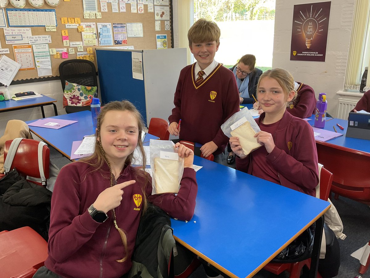 PDA_Y6's tweet image. We planned our own experiment to investigate the impact of different conditions on mould growth. We have bagged up bread in various locations around our school and eagerly examine it for mould growth daily! #pdascience