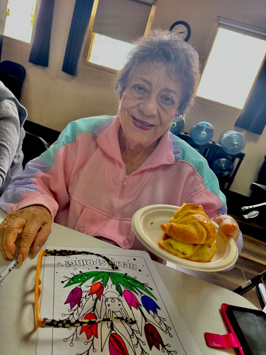 A big thank you to Rachel Torres and the fantastic team at @winedownsocorro for treating our RVCC Super Seniors to a delicious selection of croissants! We truly appreciate your support and generosity!