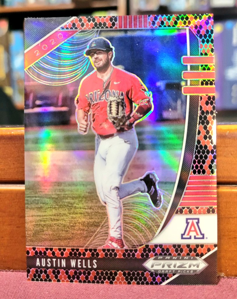 🔥Yankees Giveaway🔥

⚾Catcher Austin Wells is hitting leadoff for New York and he hit a home run in his first at bat of the season!

Win this numbered /25, snakeskin variation card of Wells. I'll randomly pick a winner from the replies.

✅LIKE🔁REPOST💬COMMENT