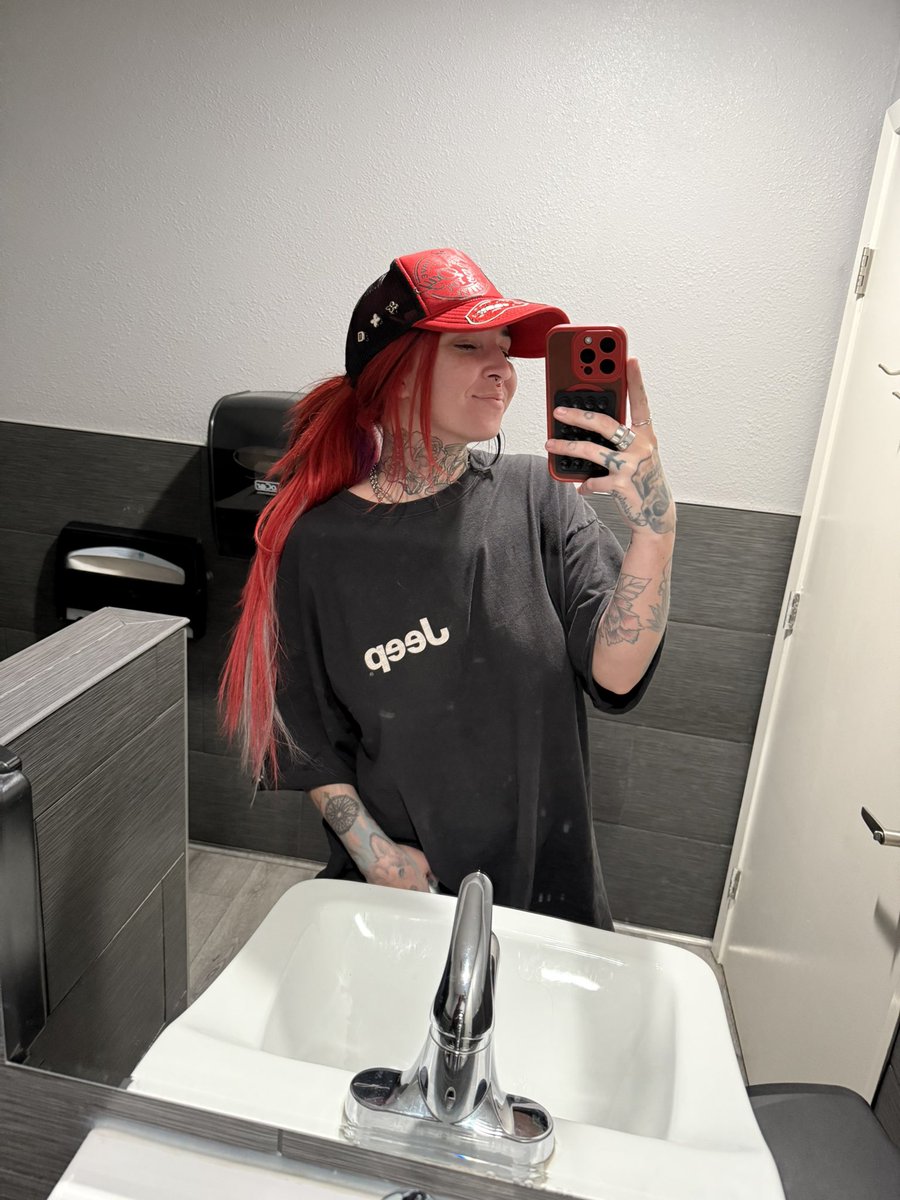 Trippy Babyy (@trippylyd) on Twitter photo 