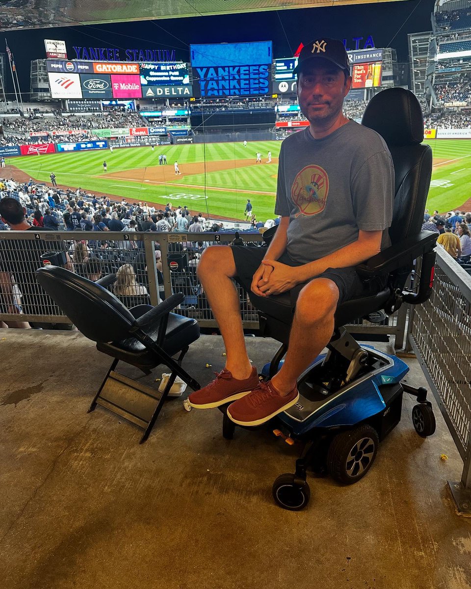Happy Opening Day to all those who celebrate. Looking forward to Summer!

📷 by @chriscarrino

#pridemobility #jazzyair2