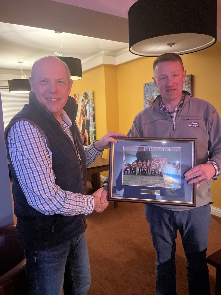 Being part of a team or a number of teams is what I suspect I will miss most about the <a href="/BritishArmy/">British Army 🇬🇧</a> when I finally leave in June.

Last week I met up with my <a href="/Official_REME/">REME</a> 🇷🇴 Cricket 🏏 teammates over a pre-season curry. 🥘 

Very nice of them to give me a retiring gift too. 🙏