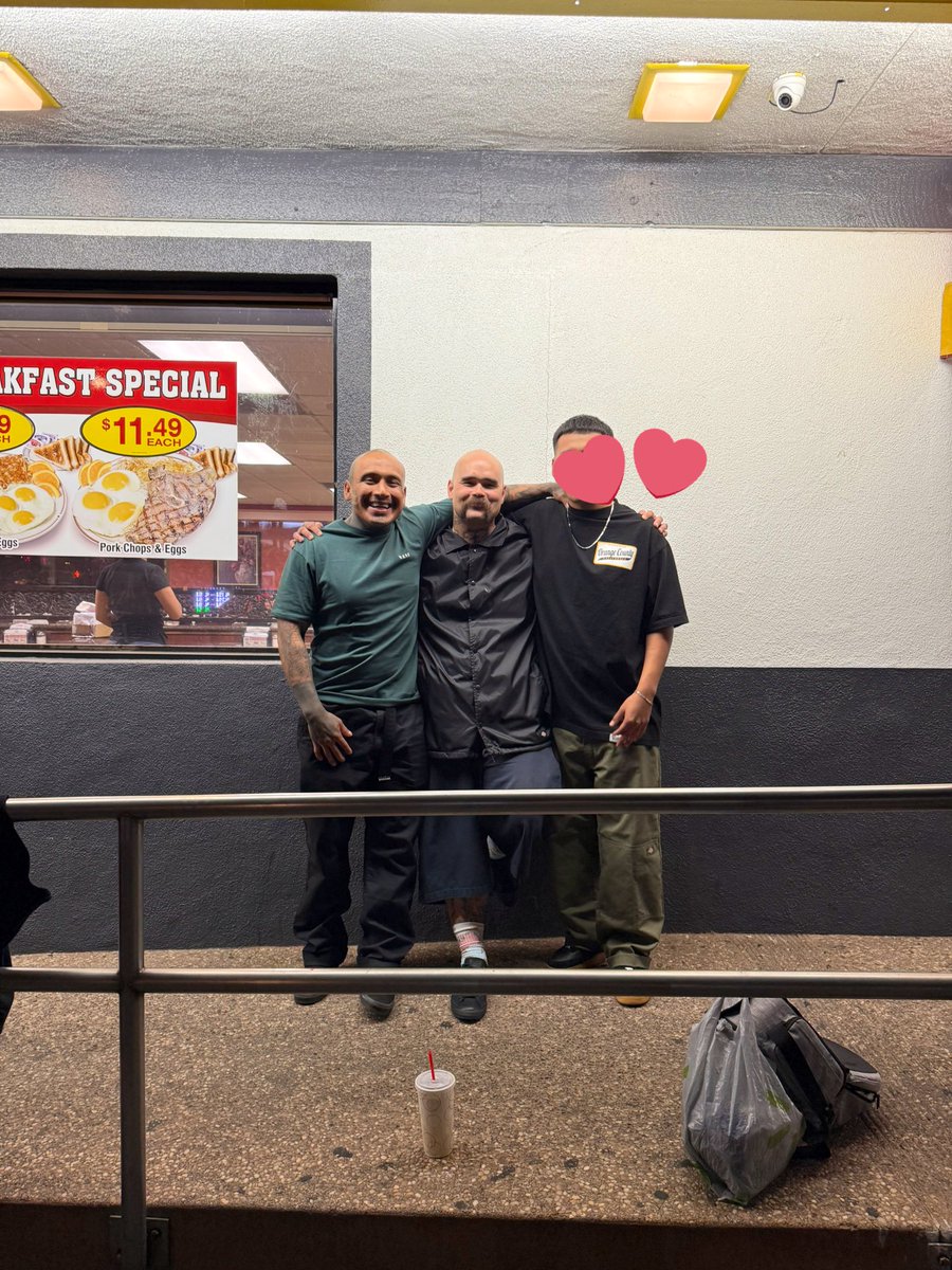 ERIKDOMMM's tweet image. these two fools are the most amazing people i ever met. i’m so blessed to have these dudes in my life 💪🏻